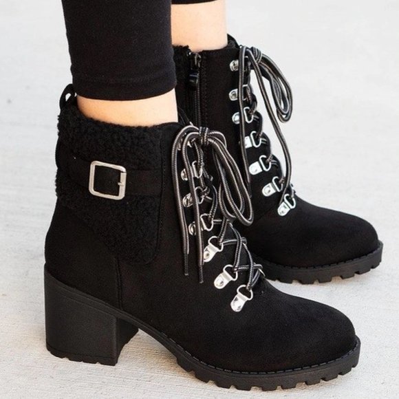 Top Moda Nordstrom Pluto Heel Boots Faux Fur Buckle Booties Black Size 6.5 NEW - Picture 1 of 8